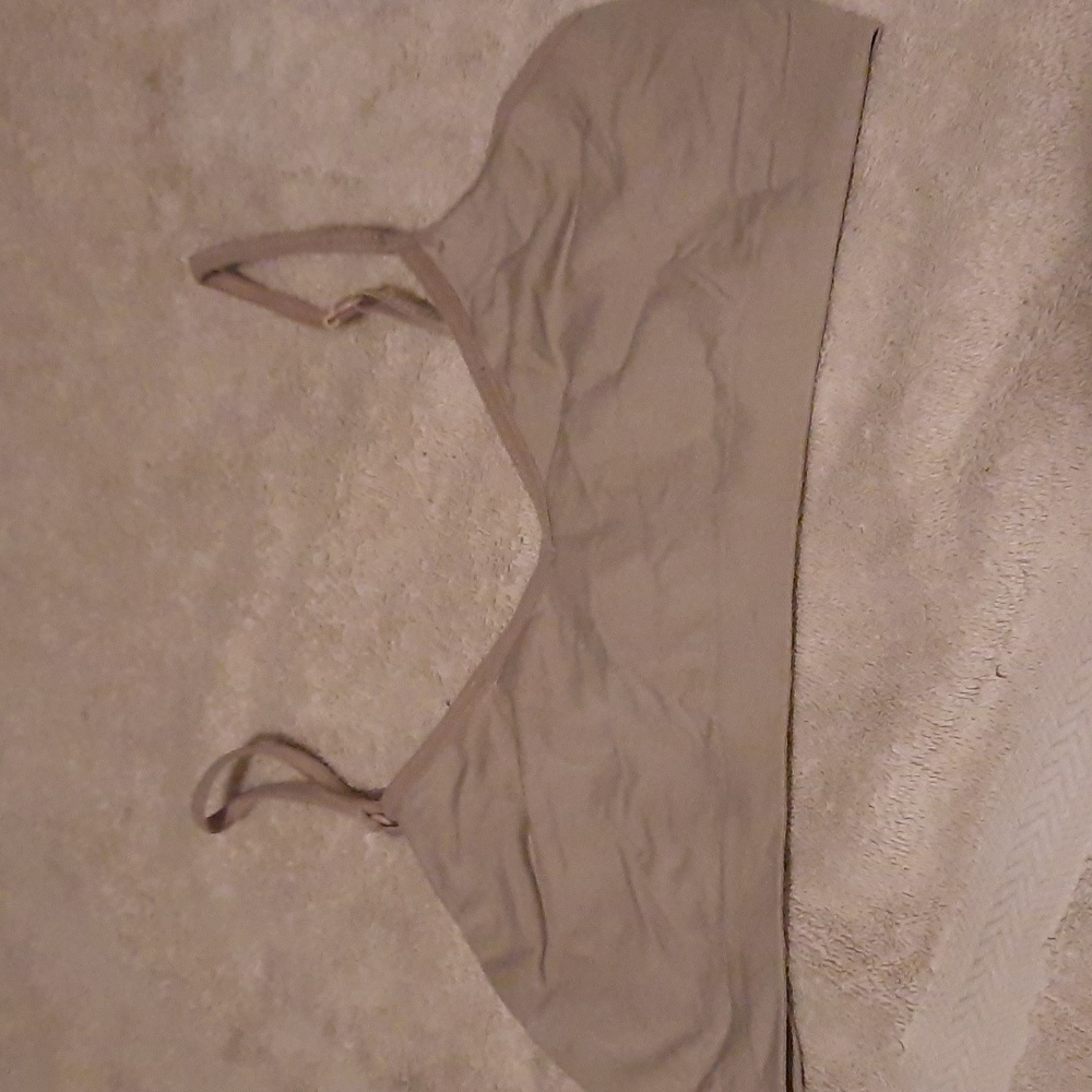 Bras - Picture 9 of 16
